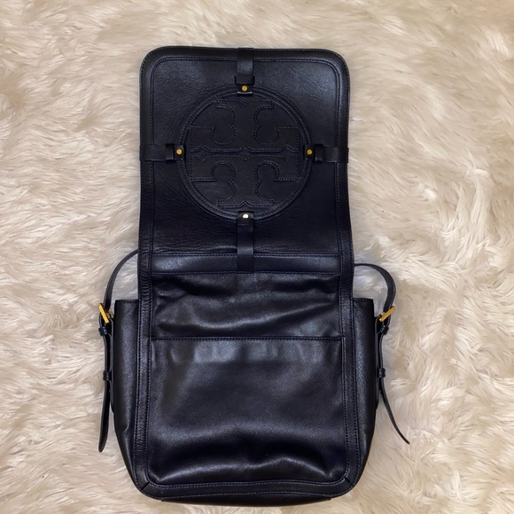 Tory Burch Holly Shoulder Bag - Picture 3 of 6